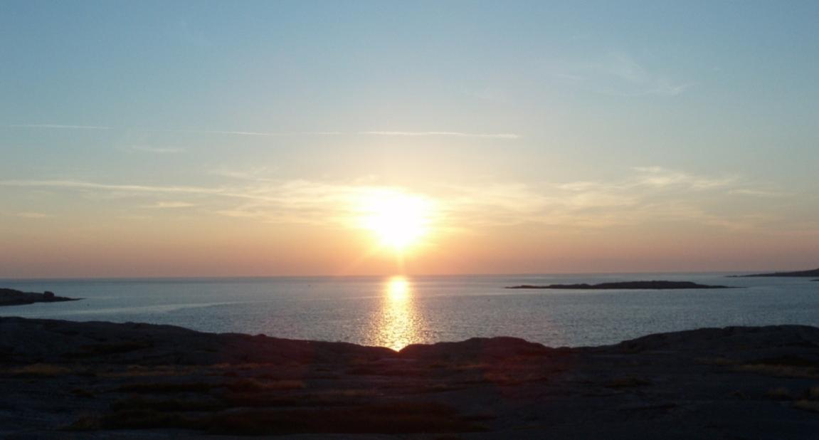 satellitbilder. Figur 6.5 visar att antal utsläpp av olja i havet har minskat från knappt 500 stycken år 1999 till drygt 200 stycken år 2005.