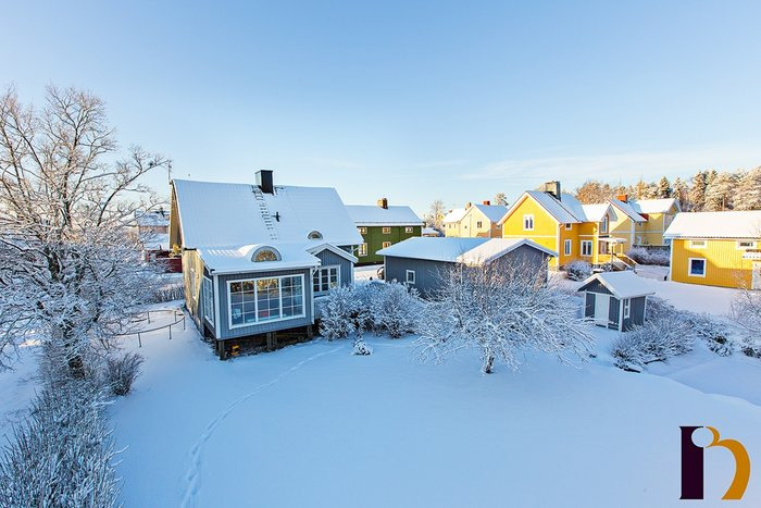 Energideklaration av fastigheten Umeå Stenskötaren 8 Tjärbrännavägen 7 Bild ej från