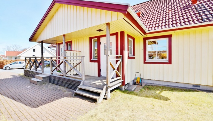 Län Västra Gatuadress Götaland Kommun Partille Storlek 4 rum (3 sovrum) / 94 m² Område Öjersjö Tillträde tidigast Enligt överenskommelse " Nyrenoverat och