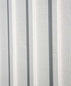 holzpanel standard Träpanel standard P101 Vertikal mit Deckleisten und 145 mm breiten
