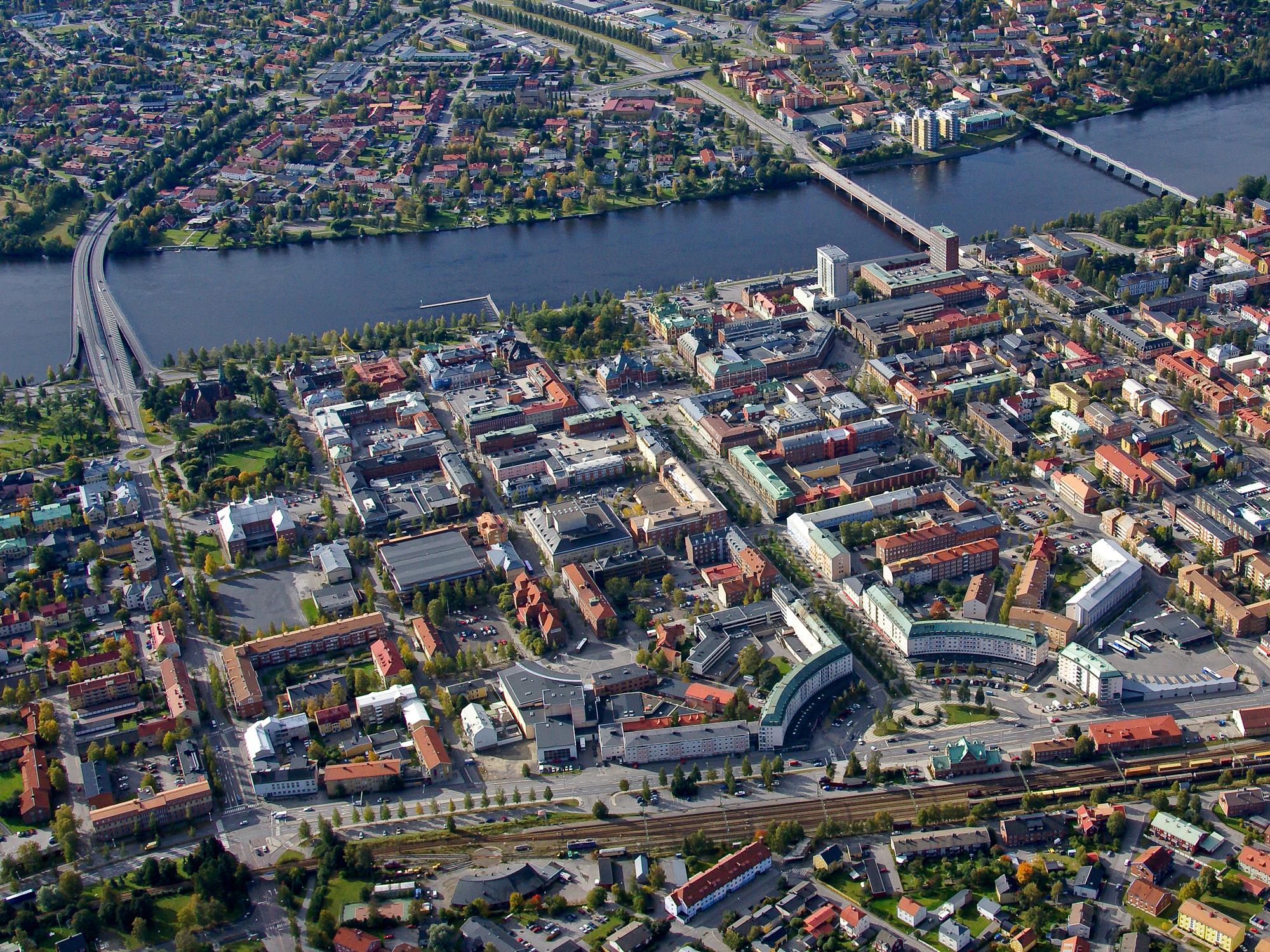 Förtätning av städer - SKLKv 2015-06-09 Planering i centrala stan sedan 2009 Njord Hotell Idun 1 & 4 Kv Heimdal Kv Magne Folkets hus Kulturväven Kontor & bostäder Kv Njord Bostäder & verksamheter Kv