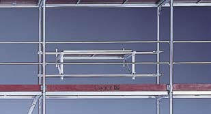 Tillämpningsexempel Nischkonsoler Gångbrygga 600 Användning av (vertikalt justerbar) nischkonsol, 0,73 m (Art nr 4005.