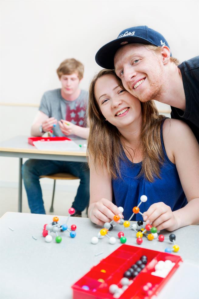 Foto: Jörgen Wiklund/Scandinav bildbyrå Nationell satsning på studenthälsan har pågått under flera år Alkoholkommittén: Utvecklingshögskolor (resultat pekar på att andelen studenter med riskfyllda