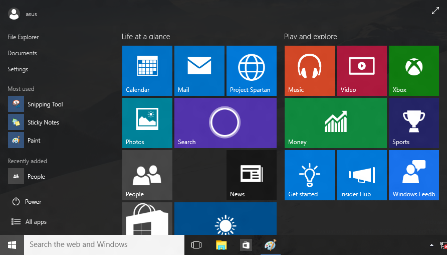 Using the Windows 10 UI (använda Metro-gränssnittet) Svenska Windows 10 användargränssnitt (UI) innehåller favoriten Startmeny och den rutnätsformaterade startskärmen.