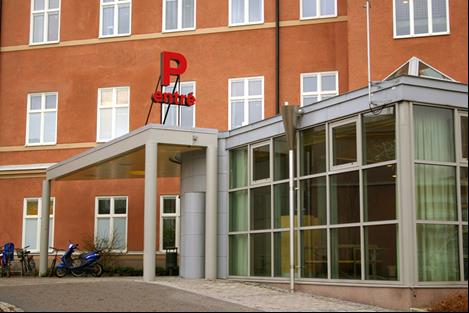 Verksamhetsberättelse för Beroendecentrum år 2013 Sammanställt och