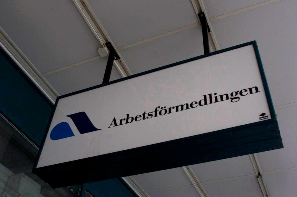 AF förmedlar ca 16% av alla jobb Mindre än ett förmedlat jobb/mån/arbetsför