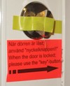 Passerkort och nycklar administreras av respektive brukares ombud. Förlust av passerkort och nycklar ska omgående anmälas.
