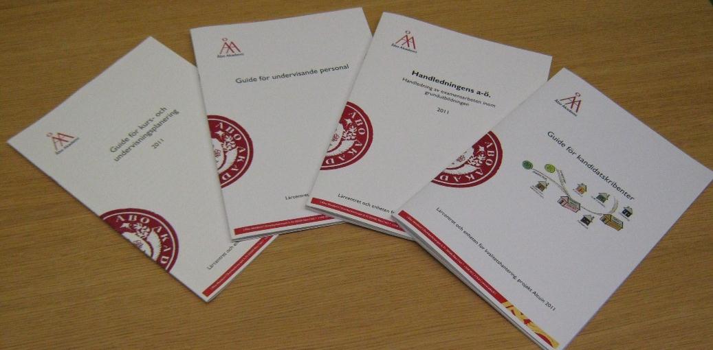- Alcuin: Rapport över verksamheten år 2011 - Guide för undervisande personal, nr 6/2011 (tryckt publikation) - Handledningens a-ö.