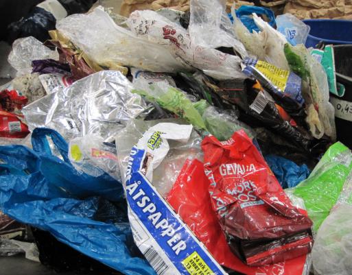 Mängdmässigt representerade synbart rena plastförpackningar över 50 procent av totalt uppkomna mängder plastförpackningar.