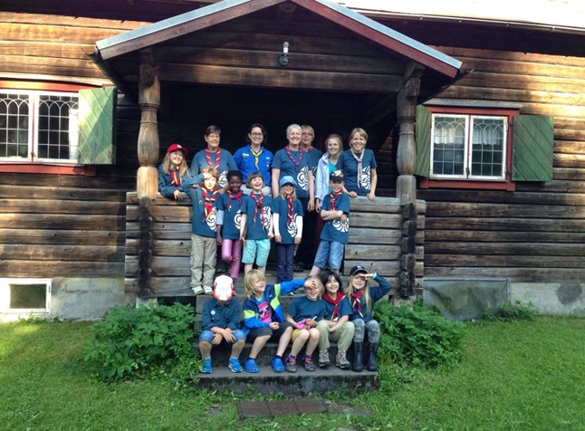 Scouterna arbetar som alltid i patruller, en av dem är Lodjuret, upptäckarscouter (10-12 år) och för dem är det nu viktigt att de får lite större utmaningar än spårarscouterna (7-9 år).