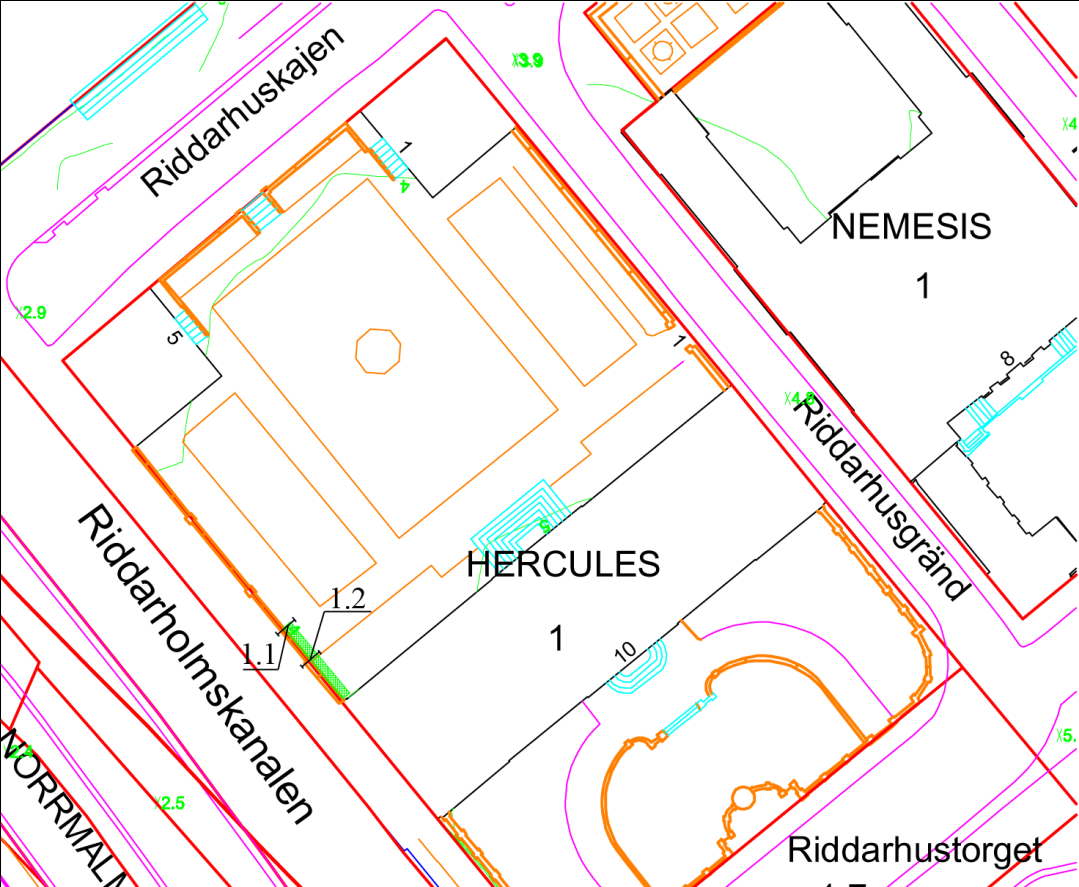 1 Inledning Stockholms stadsmuseum har utfört en arkeologisk schaktkontroll inom fastigheten Hercules 1:1 under sensommaren - hösten 2013.