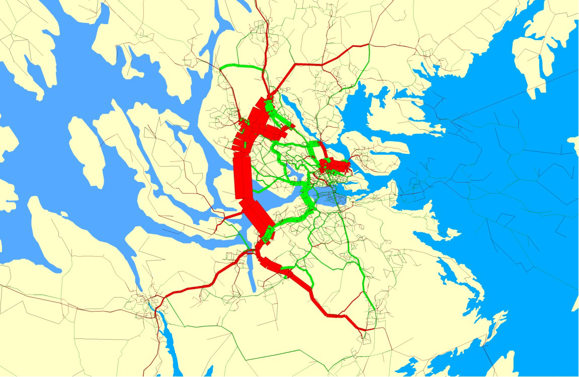 Figur 10 Differens i biltrafikflöde i Stockholm. Rött är ökad biltrafik, grönt minskad. Figur 11 Exempel på differens i tågresandeflöde. Rött är ökad tågtrafik i planförslagens ramnivå.