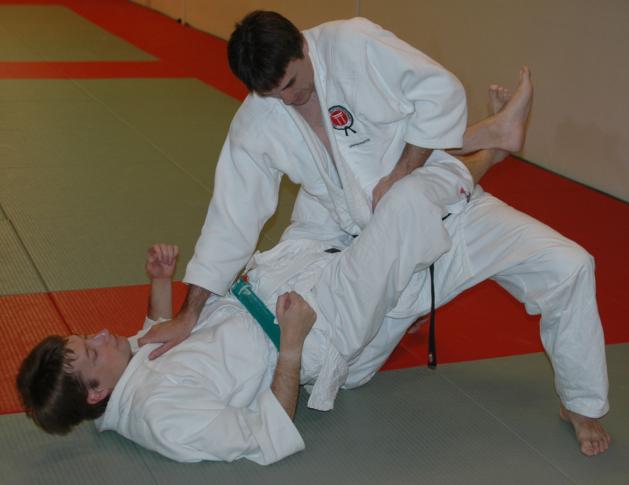 com På youtube kan man hitta fina demonstrationer av såväl vanliga som ovanliga judotekniker.