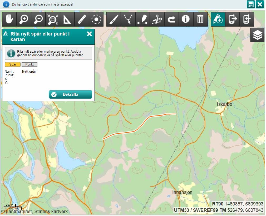 Avsluta inritningen av spår genom att dubbelklicka i kartan.