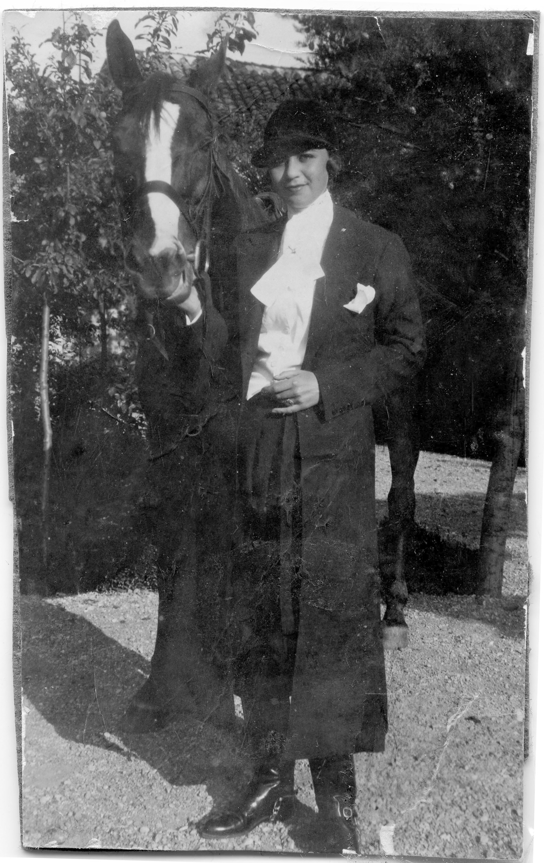 Hilda Mary Anna Beurling, Konrad Beurlings