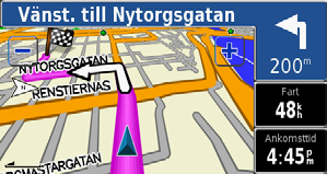 Hitta och köra Följa din rutt När du kör mot ett mål vägleder Navigator III dig med röstmeddelanden, pilar och beskrivningar i kartans överkant.