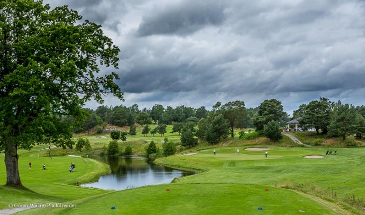 4 Hög trivsel i vacker skärgårdsmiljö Wermdö Golf & Country Club är stolt över vår tradition med hög trivsel i en mycket vacker skärgårdsmiljö.