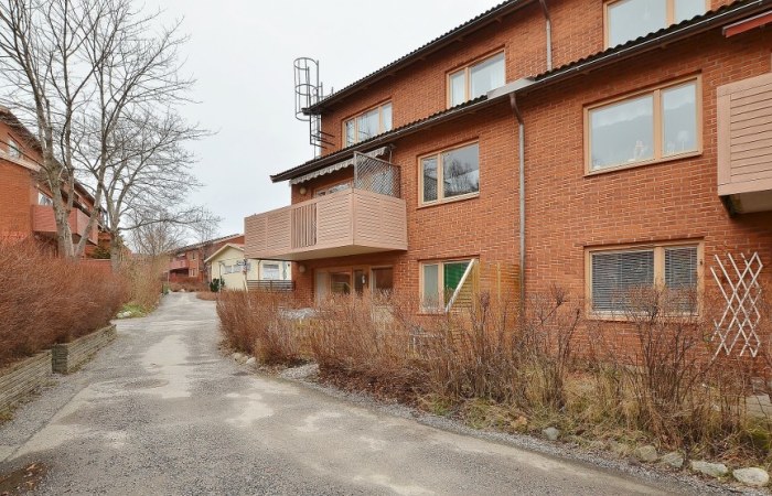 Län Stockholm Gatuadress Kommun Södertälje Storlek 5 rum (4 sovrum) / 131.