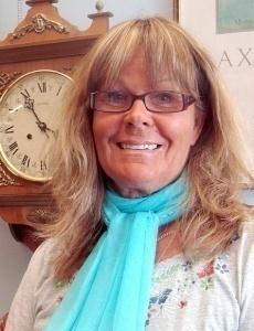 2007 Med hjälp av inkomsterna från Second Hand-butiken kan vi öka föreståndar- och husmorstjänsterna till heltid.