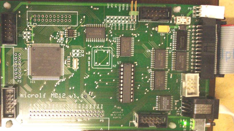 Klockkristall Laborationssystemet MC12 med microcontroller HC12 5V s indikator RESET-knapp för MC12.