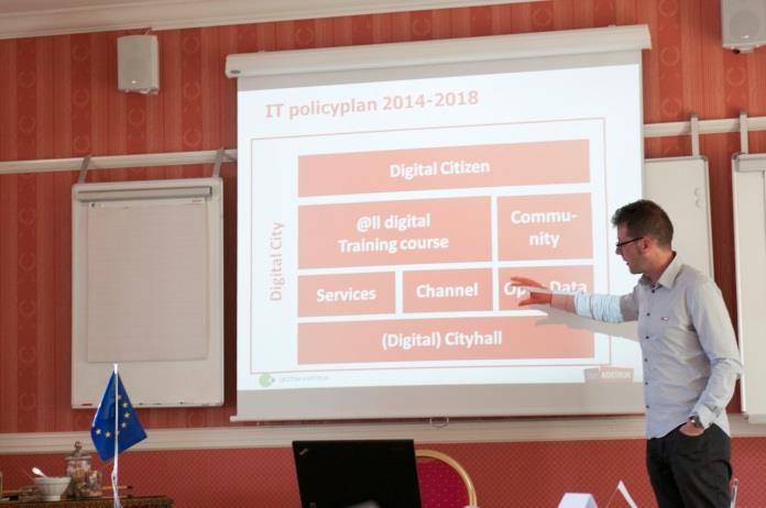 årsredovisnings tryck. 4.11 Andelen projekt med delfinansiering från EU ska öka på kommunstyrelsens förvaltning Beslutats av Under fortsatte arbetet med den transnationella delen av Kungsbacka 2020.