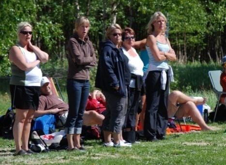 Barnkonventionen, ledare och utövare Ny pågående kvalitativ studie 8 barn och ungdomar (12 och 16 år) samt 4 ledare inom innebandy. Mycket preliminära resultat: Ledare vet inget om barnkonventionen.