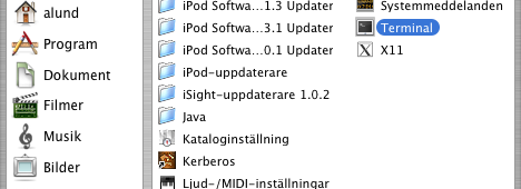 Kompilering av källkod hörande till andra programmeringspråk (t ex C eller C++) innebär ofta en översättning från källkod till maskinkod.