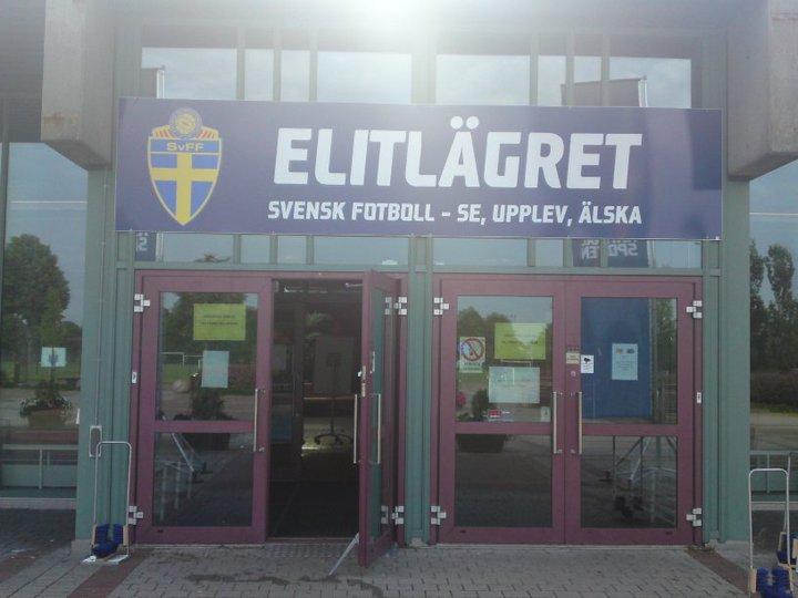 BOHUSLÄNS P95 PÅ ELITLÄGER I HALMSTAD 2010 SÖNDAG! När jag anländer till Halmstad känns det nästan overkligt. Tänk att jag verkligen är här. Att det är nu det händer.