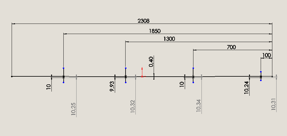 Transmission Tankemodell för kontroll av Huvudaxelns krökning Här är två linjer, en rät referenslinje, samt en vilken kröker 0,4mm som tråget.