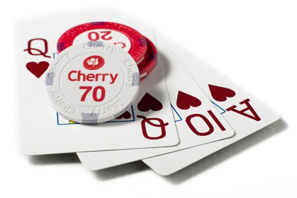 En betydande del av dagens privata svenska spelsektor härstammar från Cherry, med sin mer än 50-åriga historia av restaurangcasino, spelautomater och på senare år satsning på nätspel.