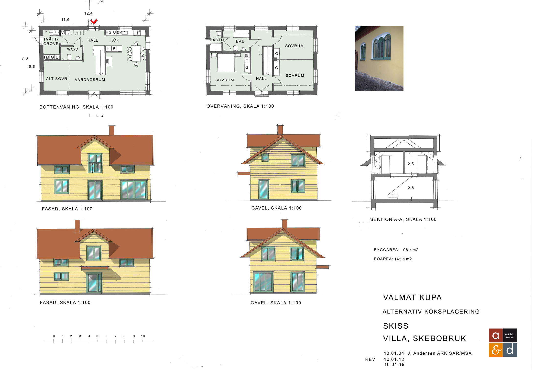 Villa i två plan Ett hus med två våningar som passar väl in i omgivningarna. Stora fönsterpartier ger trevligt ljusinsläpp som når genom hela byggnaden.