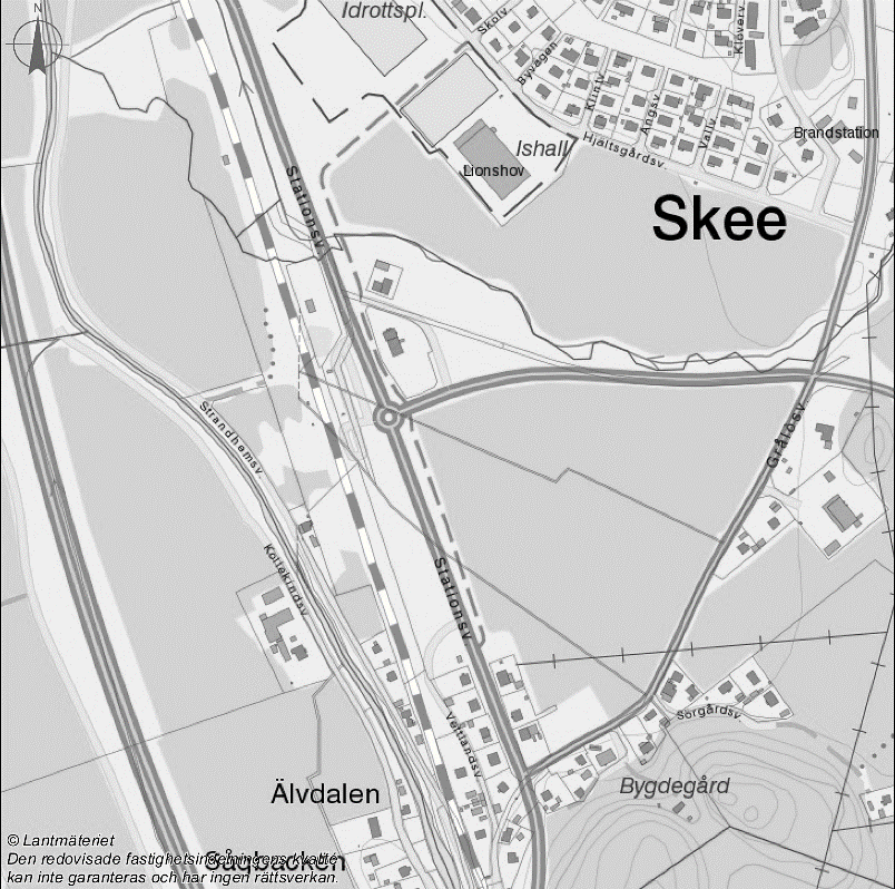 E6 Aktuellt område för upphävande av detaljplan för del av Grålös 4:56 m fl, Skee centrum. Grålösbäcken är markerad med streckad linje i bilden.