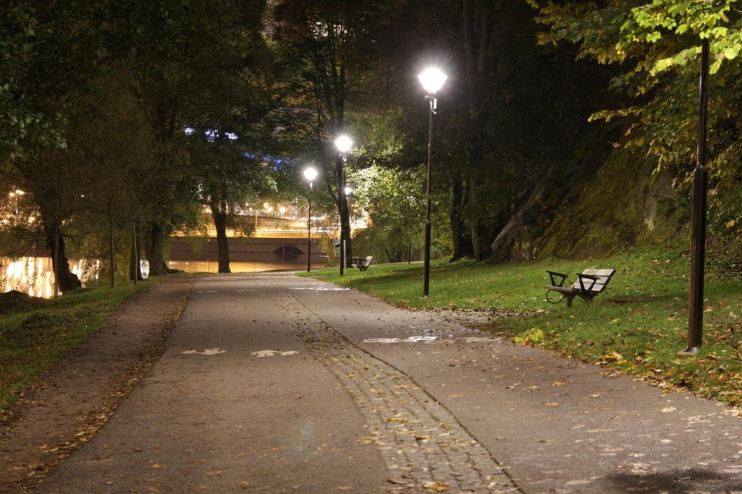 närvaro-, tids- och styrning av ljusnivå vid publika gång- och cykelvägar.