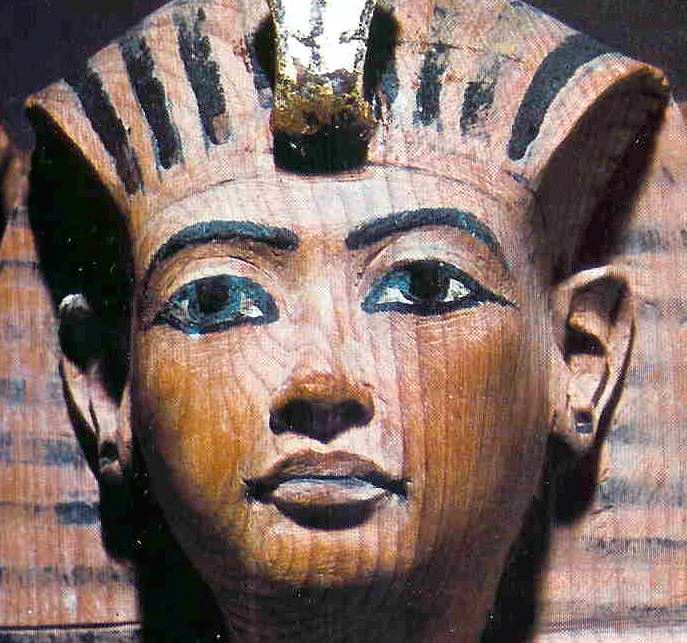 Kia Horemheb Smenkhare Maja Merit Tutankhamon Maja Tutankhamons biologiska far var alltså Maja. Sannolikheten är ganska stor, trots att det gäller skulpturer i detta fall.