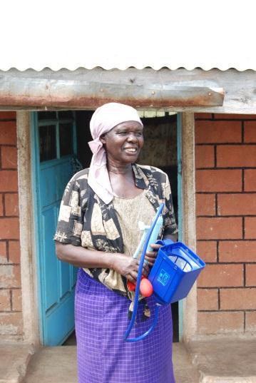 Familj 19 Saline Aoko Saline: We are all feeling well in the stomach. Before we had stomach ace but since we started to use purifier it has stopped. Kunde rengöra på rätt sätt.