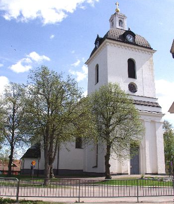 SÄTERS KYRKA Kyrkan 1; Säters församling; Säters kommun; Dalarnas län BESKRIVNING OCH HISTORIK Säters samhälle tillkom som en följd av bergshanteringen och bruksverksamheten som pågick kring