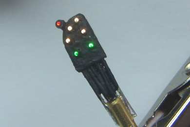 Sid 26 av 179 För Hdvsi (H0) används ljusledare med diameter på 0,5mm för att rymmas i signalkroppen. Den är dock något liten för skalan. I Dvsi kan ljusledare med diameter på 0,75mm användas.