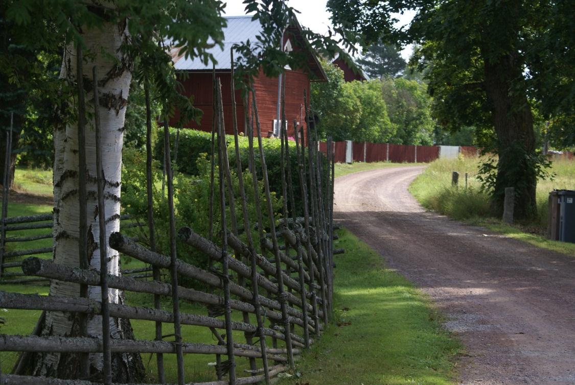 byggnadsbeståndet. Vet ej. Utbildning/info. ev. teknisk hjälp, så vi kan få in LST:s kartskikt på våra interna kartor. Länsantikvarie. T ex inventeringar.