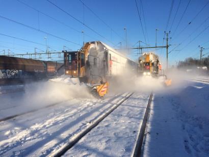 Bokslutskommuniké 2015 Riggade för att ta Railcare till nya nivåer Full fart i Storbritannien Ökat underhållstryck i Sverige Årets intäkter uppgick till 294,7 (309,2) MSEK Årets resultat efter