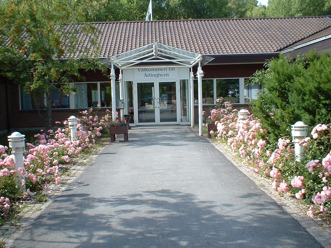 April maj