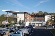 Nybyggnad Flerbostadshus 3700 kvm Byggtekniskt antal huskroppar 2 st Antal våningar 8 st Antal lägenheter 42 st Bruttoarea 3700 m2 Nybyggnad av kontor i Borås kv Hästhoven Wäst-Byggs kontor, Borås