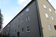 Interoc Fasad AB Mariehällsvägen 44 3tr 168 65, BROMMA 08-200510 Byggtekniskt antal huskroppar 1 st Antal våningar 3 st Totalrenovering av flerbostadshus i Högdalen kv Valvankaret Här har