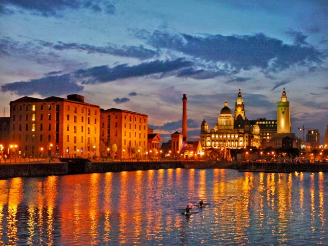 Nattklubbar och nattliv i Liverpool Snacka om ett lyft på den här fronten i Liverpool.