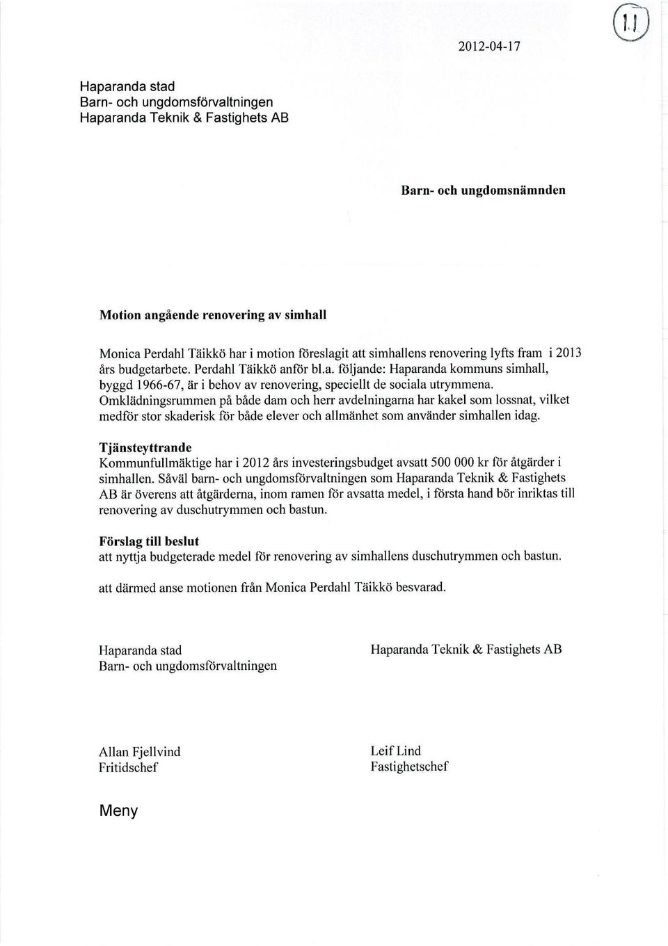 Omklädningsrummen på både dam och herr avdelningarna har kakel som lossnat, vilket medför stor skaderisk för både elever och allmänhet som använder simhallen idag.