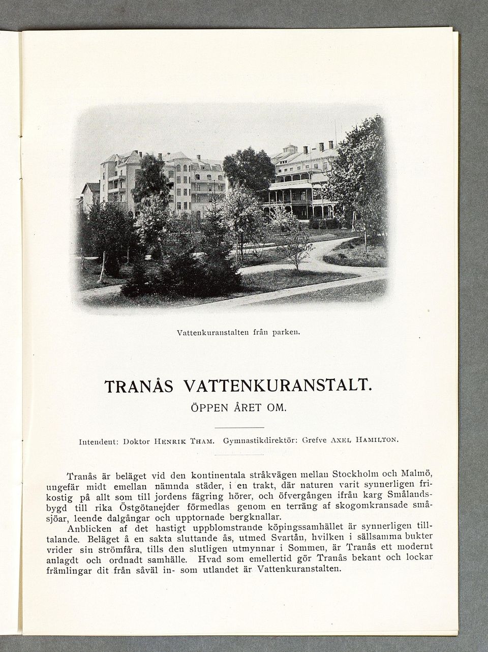 n n e rlig e n fri k o s tig p å allt so m till jo rd e n s fä g rin g hörer, och ö fv e rg å n g e n ifrån k a r g S m å la u d sbygd till rik a Ö stg ö ta n e jd e r fö rm e d la s g en o m en te r