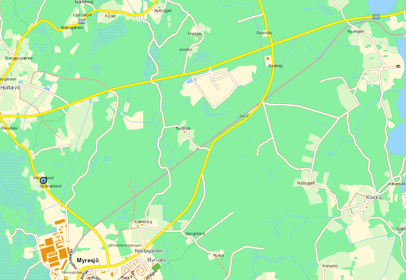3.6 Hjältaryd 4:10 Fastigheten är belägen drygt 2 km sydväst om deponin. Ett ytvattendrag som löper i sydvästlig riktning förbi deponin, passerar några hundra meter från fastigheten. Figur 6.