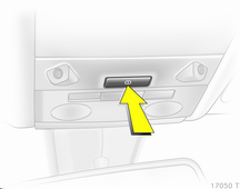 Nycklar, dörrar och fönster 37 Inkoppling med Open&Startsystemet Det övervakar: Dörrar, bagagerum, motorhuv. Bilens interiör. Bilens lutning, t.ex. vid lyft. Tändsystemet.