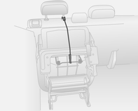 Stolar, säkerhetsfunktioner 35 Baksäten 9 Varning Ställ aldrig in sätena under körning. De kan röra sig okontrollerat. Fälla sätena Lastrummet kan utökas genom att baksätena fälls upp.