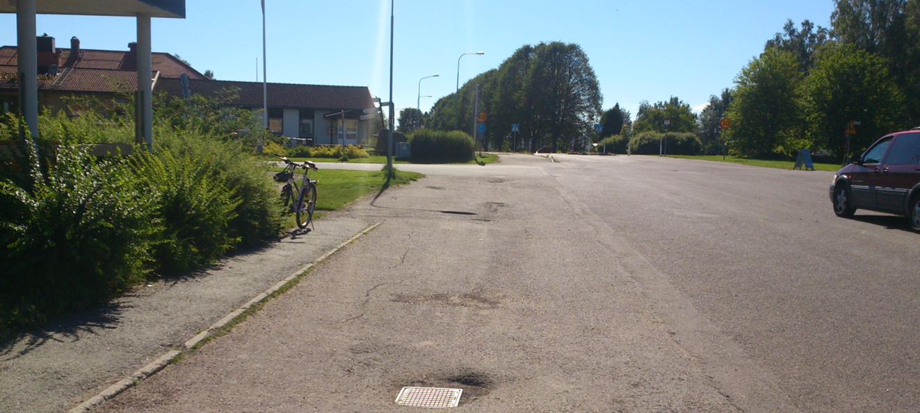 Datum: 2016-08-19 Dnr: 2016/1044 Trafikenheten Handläggare: Lars Lindblom Trafikingenjör Tjänsteutlåtande Trafiksäkerhetsåtgärder vid Tempo Siljansnäs 1.