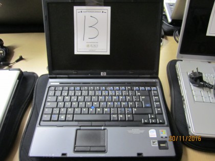 DELL D531 med laddare och helt ny väska 0758-001 Avslut: 17:00 fuji siemens LIFEBOOK s7210 med laddare och helt ny väska 0758-002 Avslut: 17:01 fuji siemens AMILO MS2228 med laddare och helt ny väska